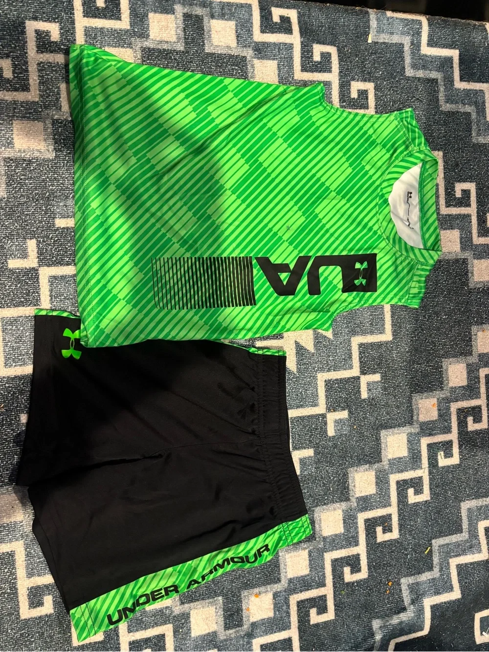 Under Armour Green and Black Boys Athletic Matching Set